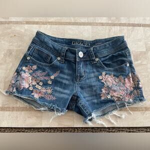 Grace embroidered Jean shorts